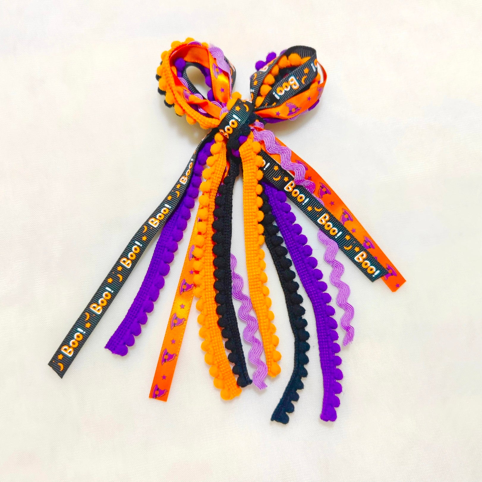 Kid and Tween Halloween Textured Hair Bow